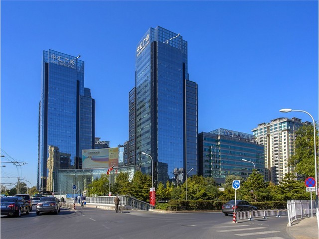 上海密闭自锁式桥架